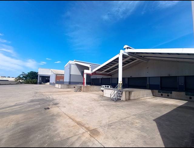 5,015M² WAREHOUSE TO LET IN NEW GERMANY